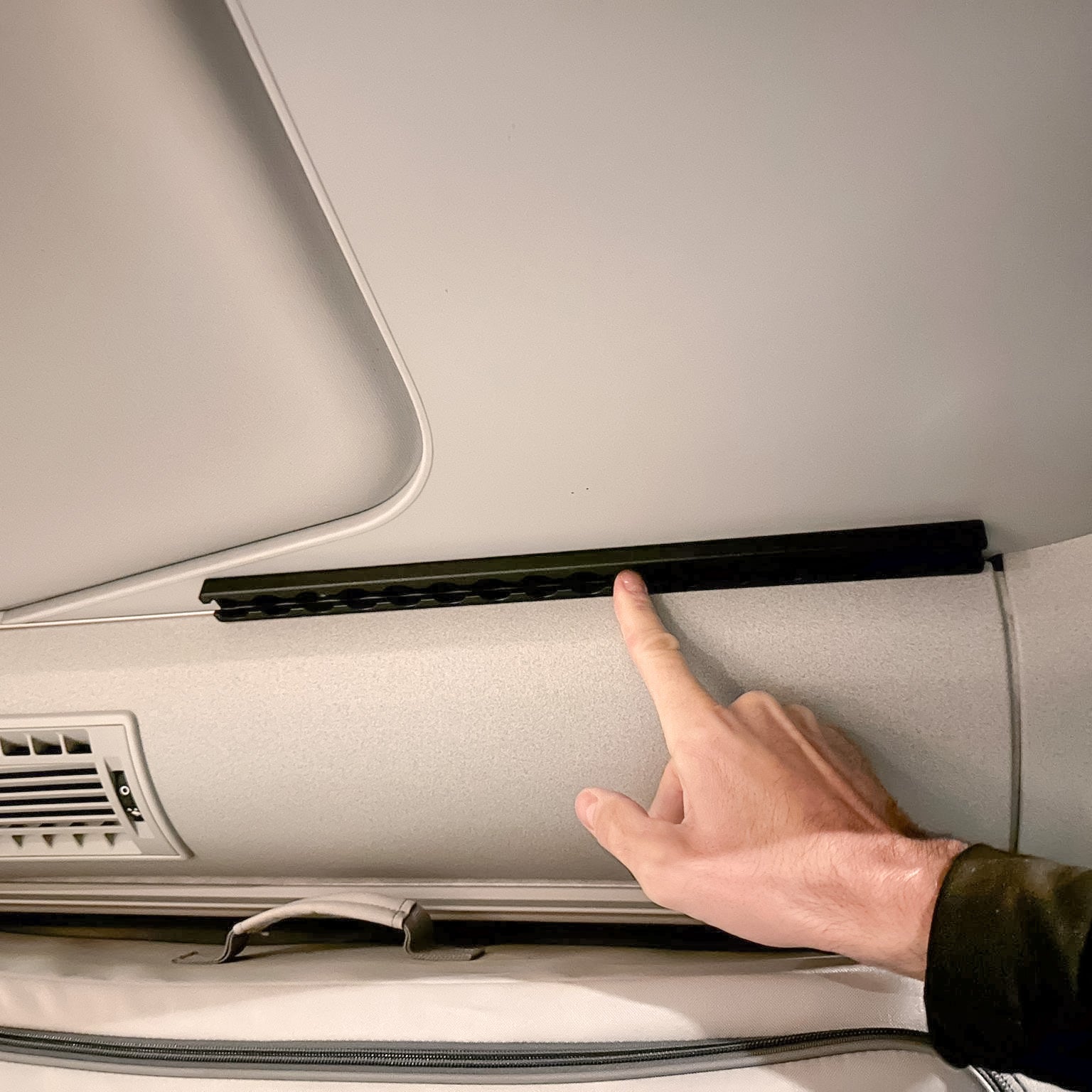 Deckenregal "Califender Rack" für mehr flexiblen Stauraum # VW California Beach T5, T6, T6.1