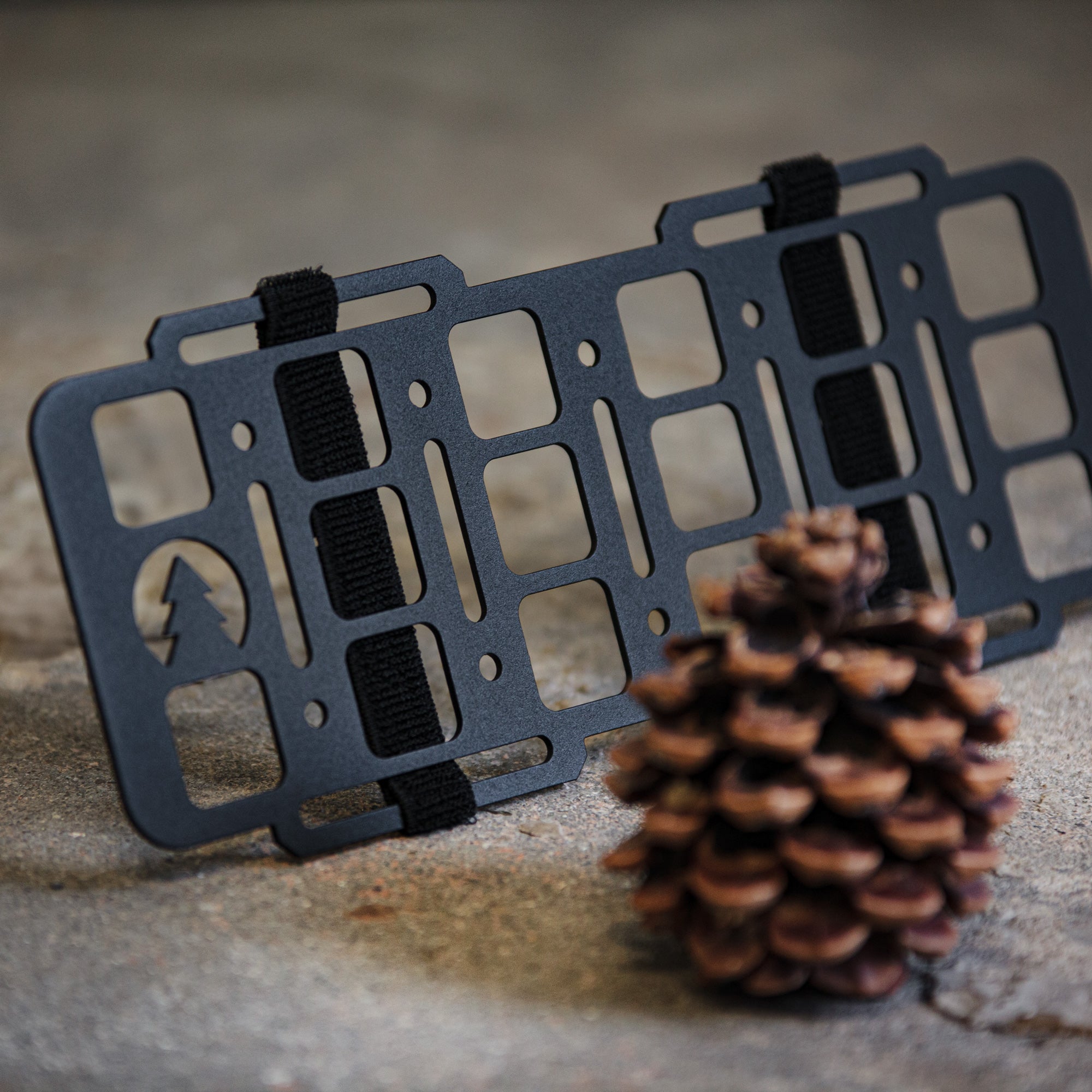 Stuff-Board Sunshield – das universelle, klapperfreie Molle-Stauraumsystem für die Sonnenblende # VW Bus & Campervan