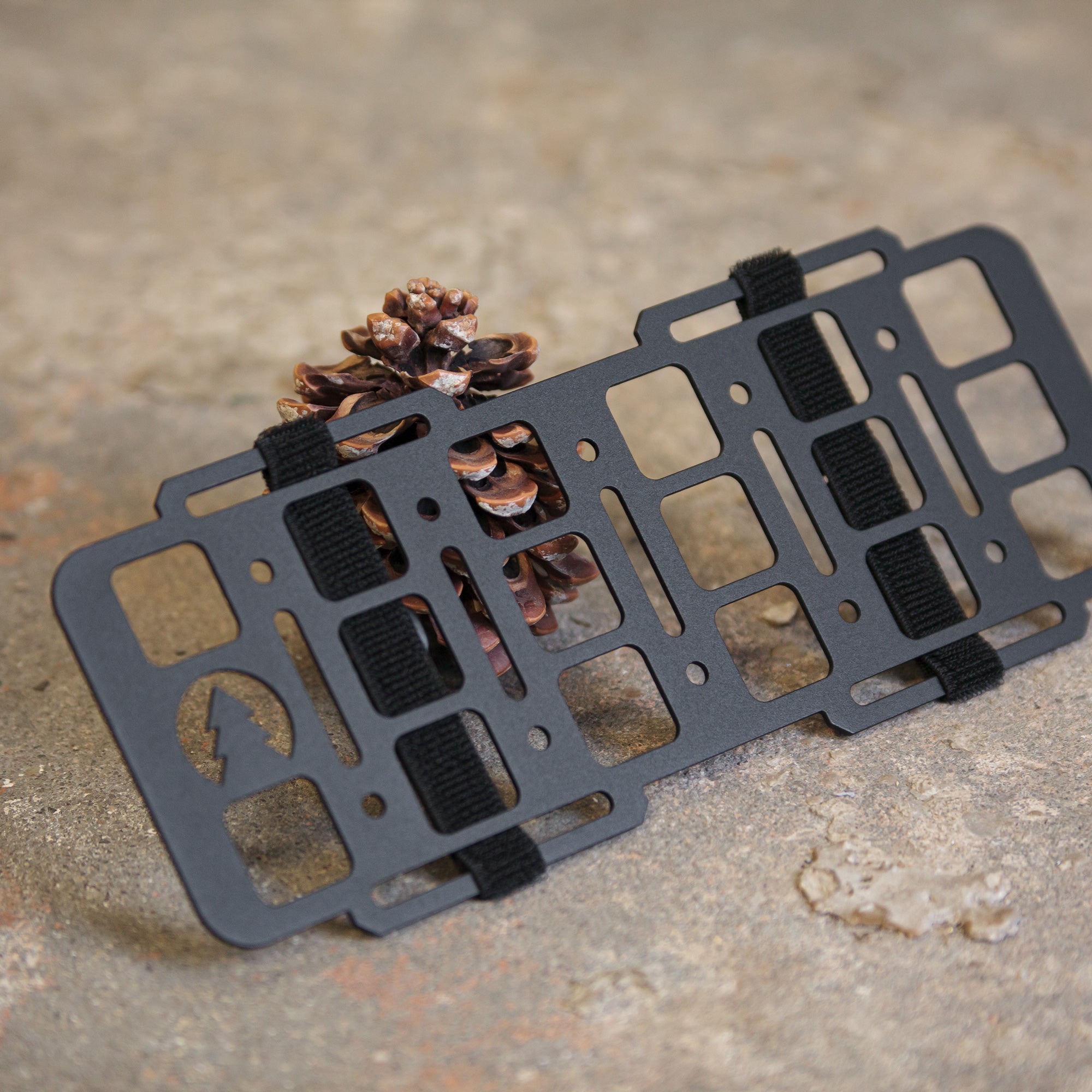 Stuff-Board Sunshield – das universelle, klapperfreie Molle-Stauraumsystem für die Sonnenblende # VW Bus & Campervan
