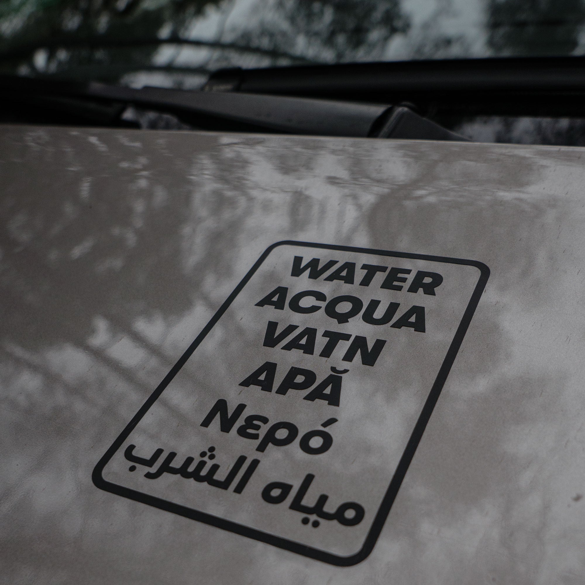 Offroad Sticker "Wasser & Diesel" (6-sprachig)