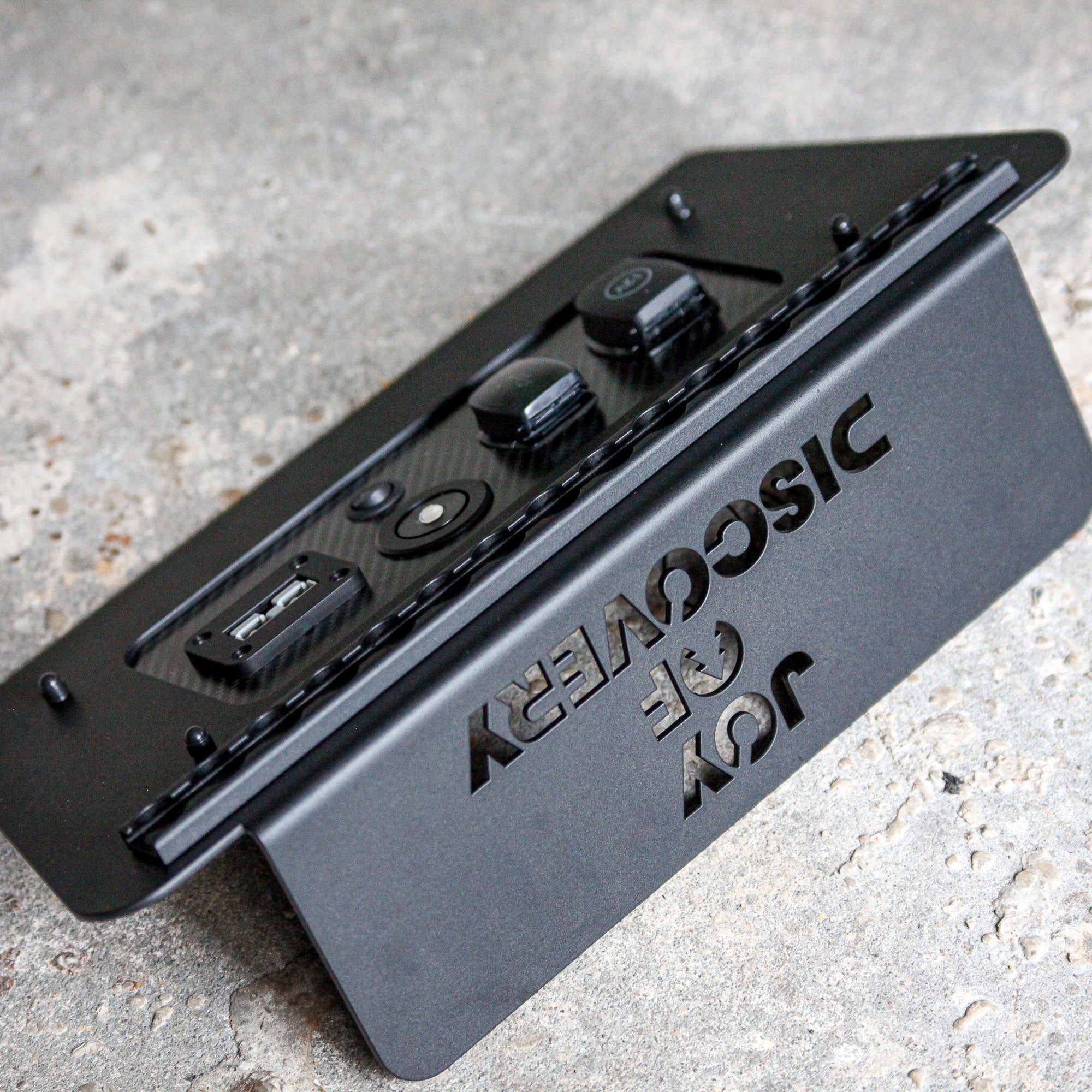 Sitzkonsolenverkleidung mit Elektro-Paket, Carbon-Panel & Airlineschiene # VW Bus T5, T6, T6.1