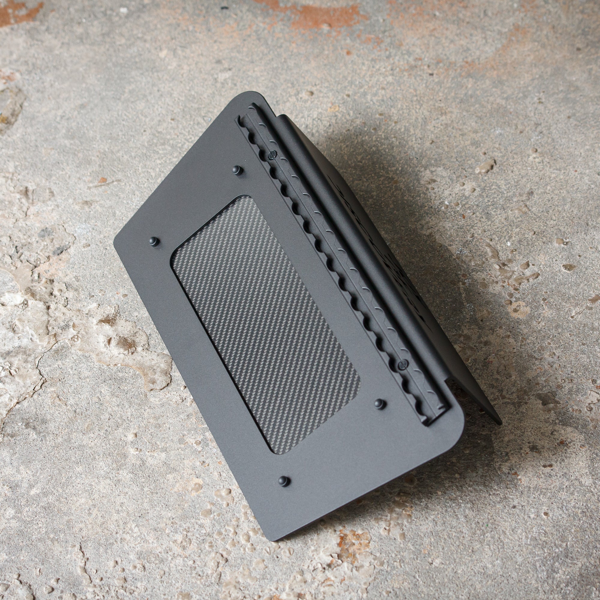 Sitzkonsolenverkleidung mit DIY-Carbon-Panel & Airlineschiene für Elektrik-Upgrade # VW T5, T6, T6.1
